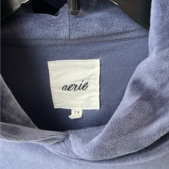Blue Velour aerie Sweatshirt 💙 - Picture 4 of 6